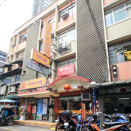 RedDoorz Plus @ Chinatown Binondo Manilla Buitenkant foto