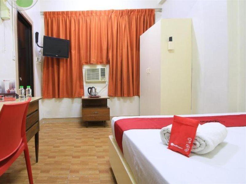 RedDoorz Plus @ Chinatown Binondo Manilla Buitenkant foto
