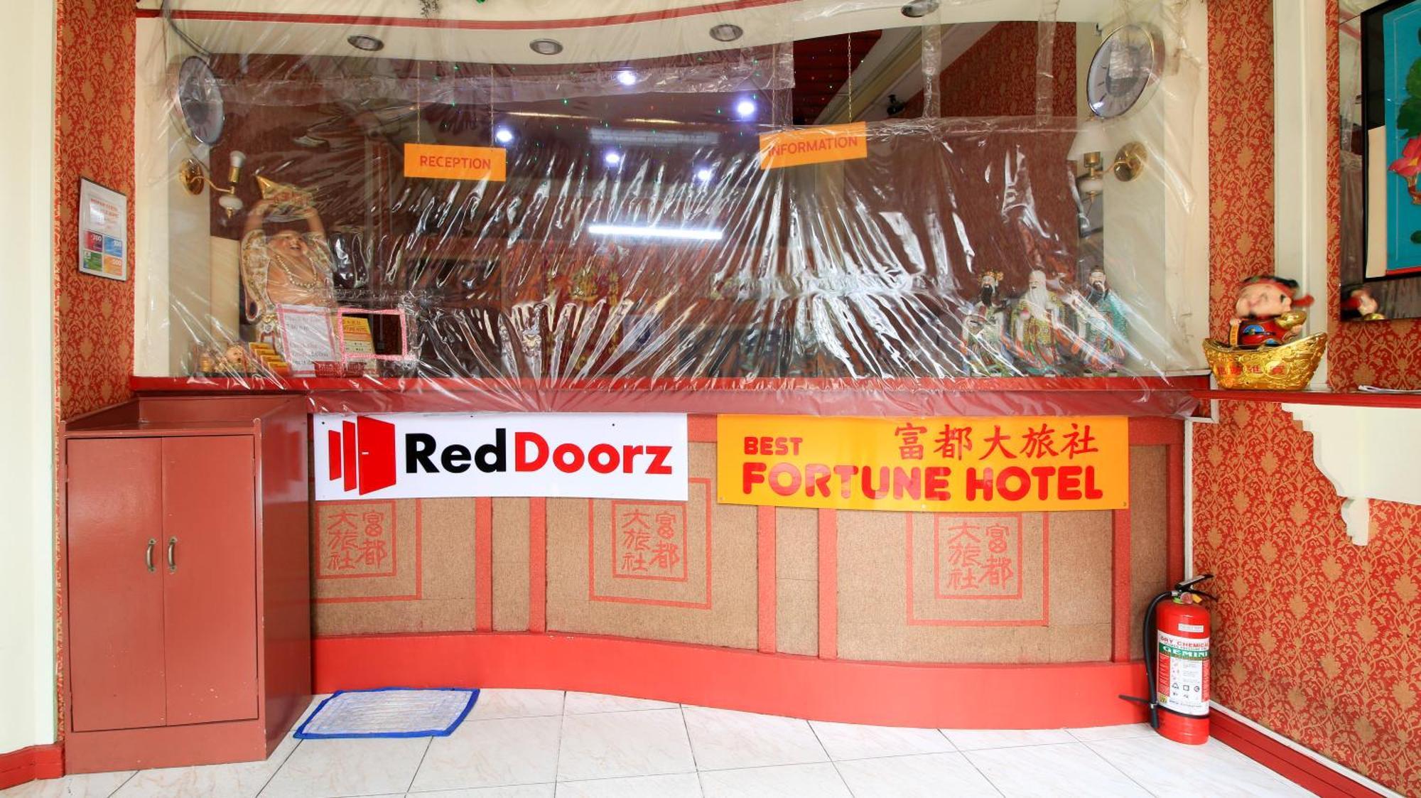 RedDoorz Plus @ Chinatown Binondo Manilla Buitenkant foto
